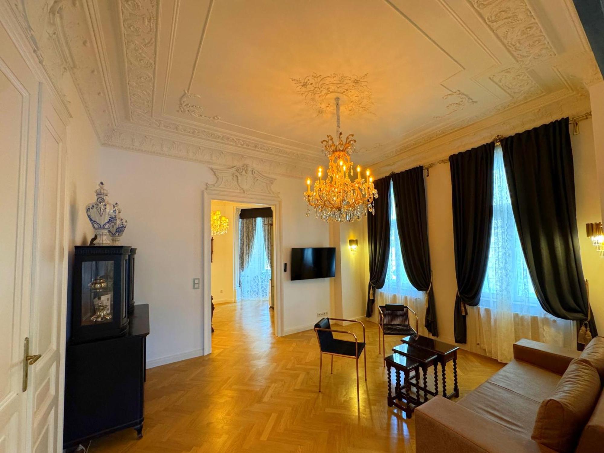7Th Heaven Vienna Center Apartments Екстер'єр фото
